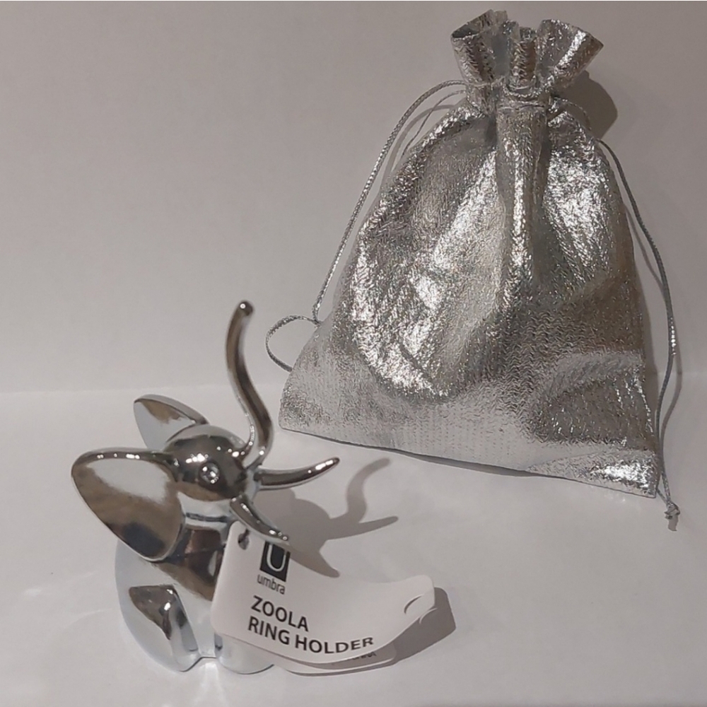 NWT "UMBRA" Zoola Elephant Ring Holder. Holds multiple rings of various sizes.